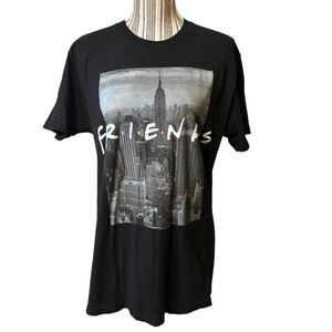 FRIENDS Tee Large Black Short-Sleeve with NYC Skyline Graphic 100% Cotton Retro